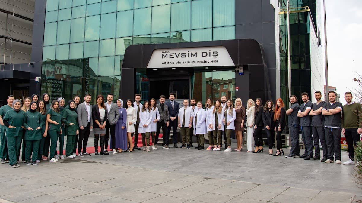 Mevsim Dental Clinic - Photo 1