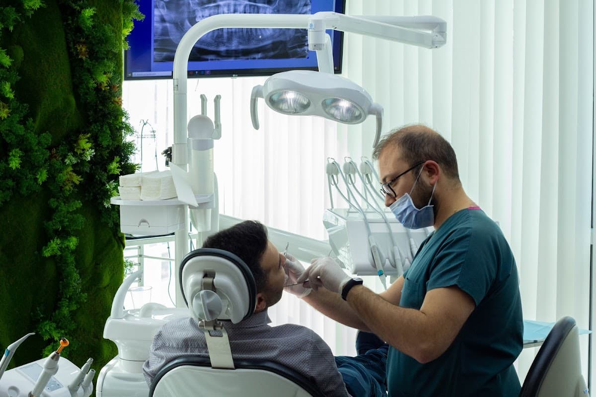 Mevsim Dental Clinic - Photo 5